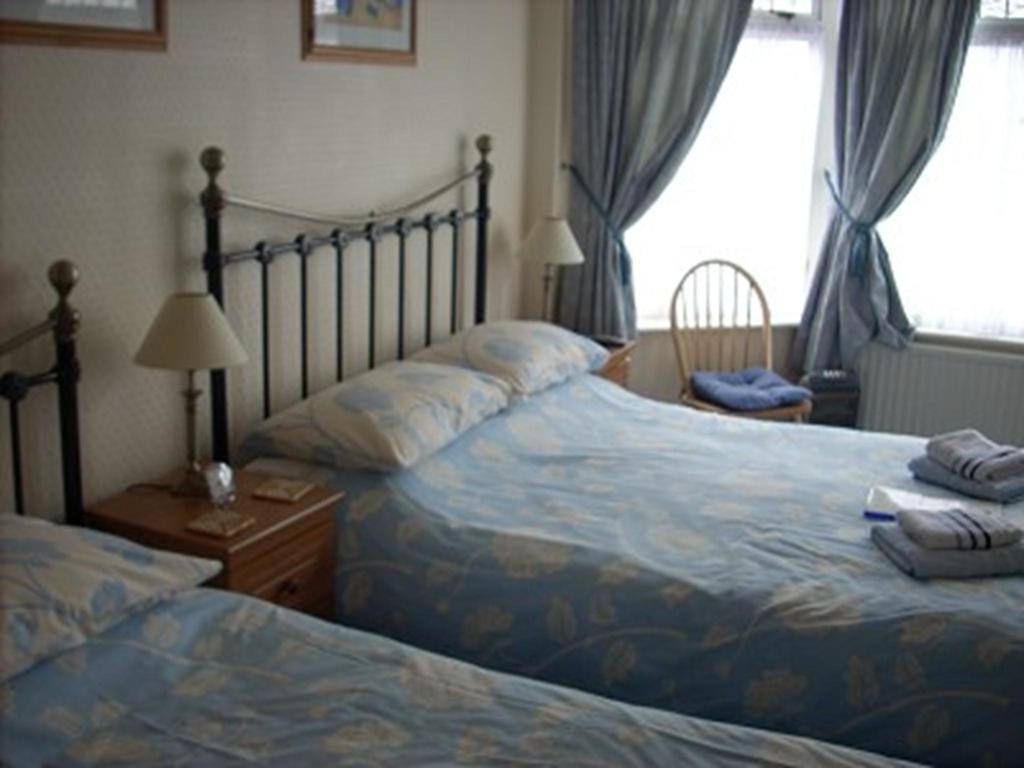The Adelphi Paignton Quarto foto
